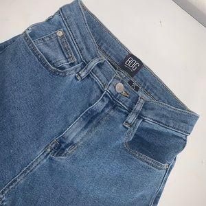 URBAN OUTFITTERS BDG GIRLFRIEND JEANS